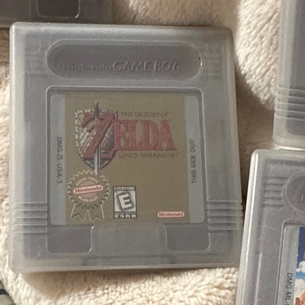 Nintendo Game Boy Cartridge Collection - Gray - Picture 4 of 6